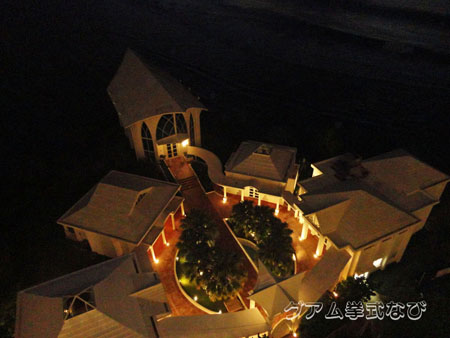 ホテル ニッコーグアムの部屋から見たクリスタルチャペル（夜）